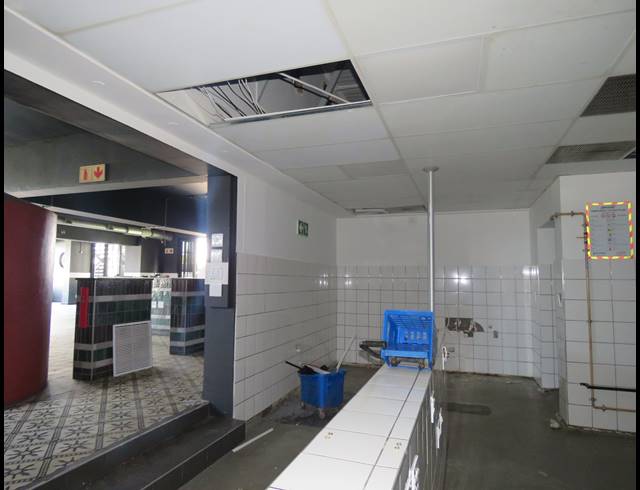 510M² BUSINESS TO LET IN SOMERSET WEST CENTRAL